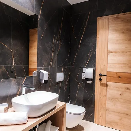 Apartmaji Vouk - Sodobni Apartmaji V Objemu Narave - Lukanja - Rogla - Primerno Za Pare In Druzine - Sprostitev In Aktivno Prezivljanje Prostega Casa Oplotnica