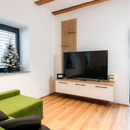 Apartmaji Vouk - Sodobni Apartmaji V Objemu Narave - Lukanja - Rogla - Primerno Za Pare In Druzine - Sprostitev In Aktivno Prezivljanje Prostega Casa