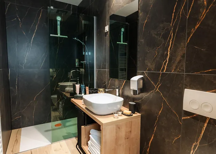 Aparthotel Apartmaji Vouk - Sodobni Apartmaji V Objemu Narave - Lukanja - Rogla - Primerno Za Pare In Druzine - Sprostitev In Aktivno Prezivljanje Prostega Casa